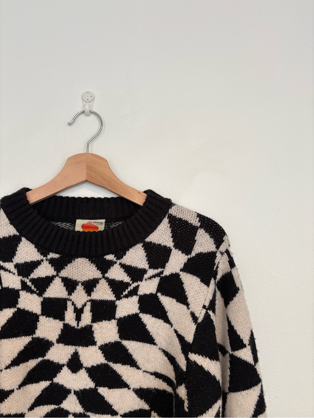 Farm Rio || Deco Knit Sweater Geometric Black White Small‎ - Picture 3 of 9